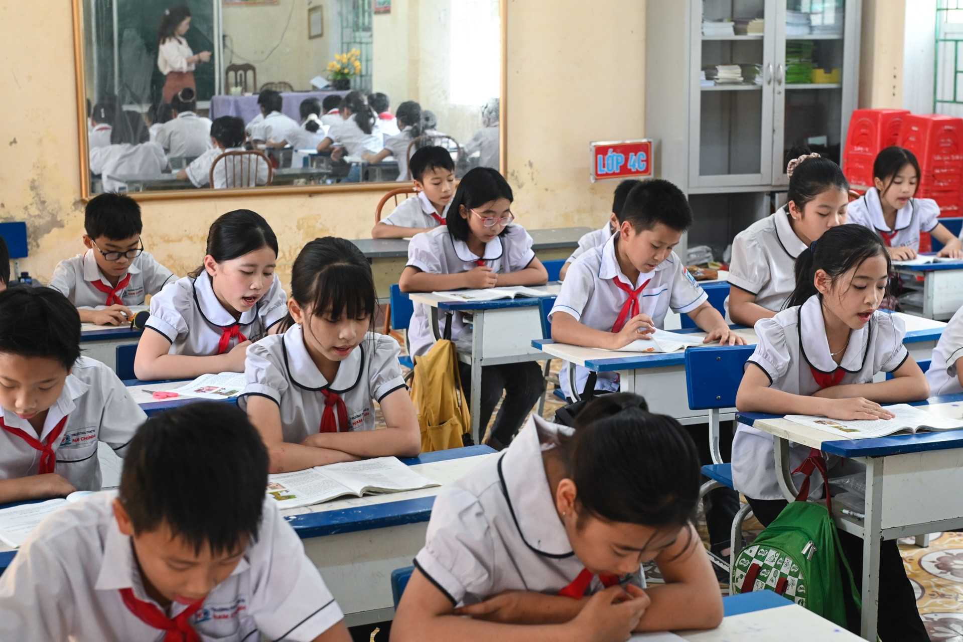 Cô giáo dạy kèm dài hạn: Tìm kiếm gia sư chất lượng, tận tâm Gallery 1