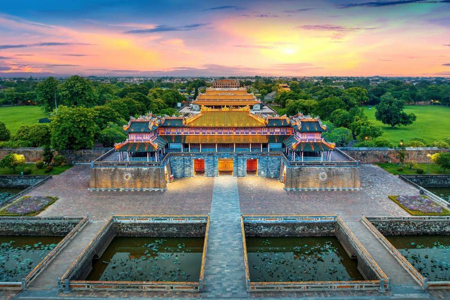 Tham Quan Di Tích Lịch Sử: Hướng Dẫn Chi Tiết & Kinh Nghiệm Du Lịch Gallery 1