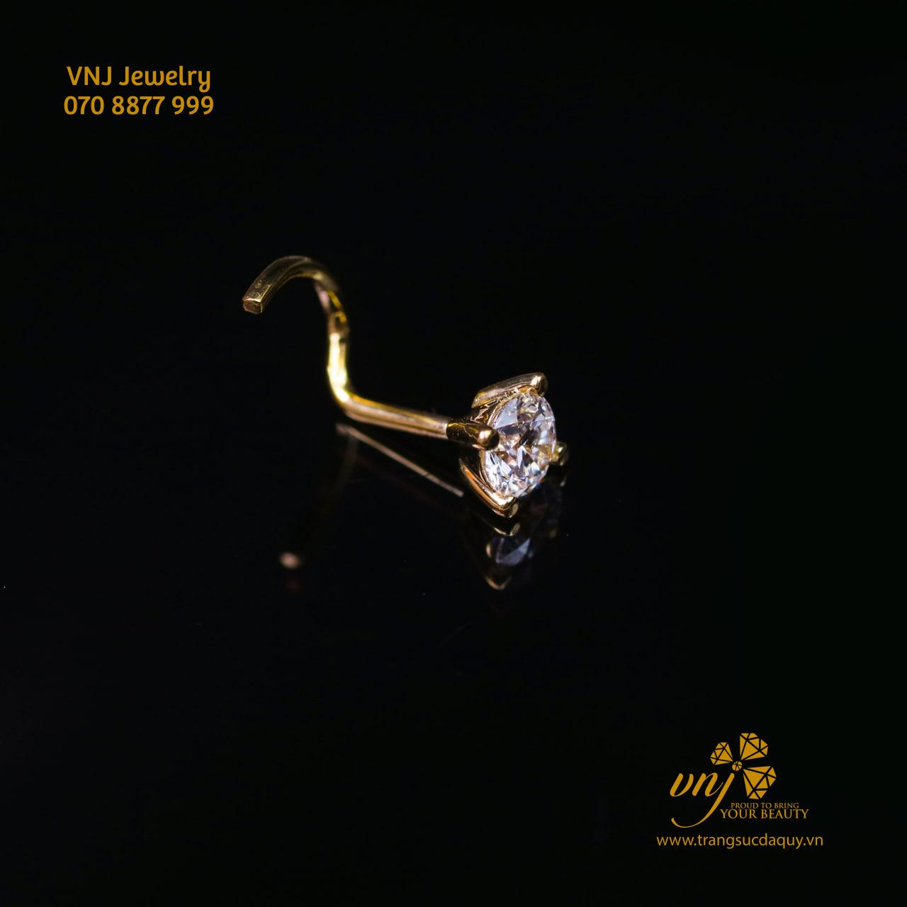 Khuyên Mũi Kim Cương: Sang Trọng và Quyến Rũ Gallery 1
