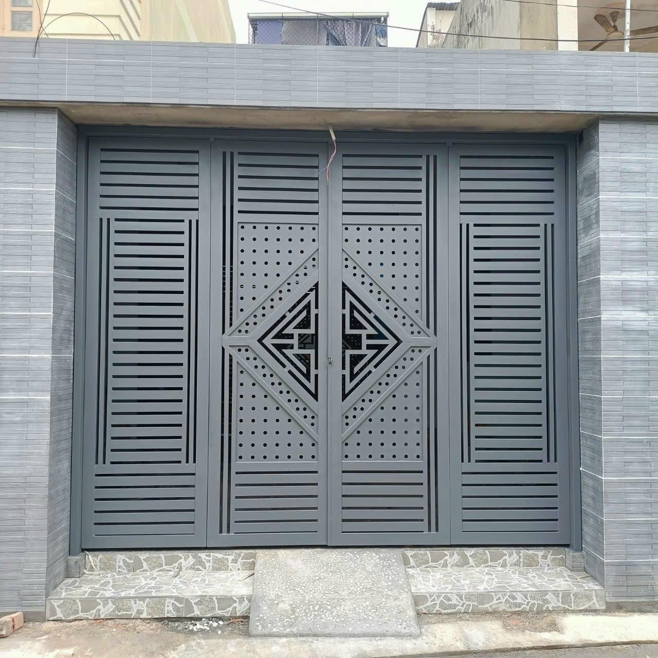 Mẫu Cửa 4 Cánh Sắt Đẹp Gallery 2