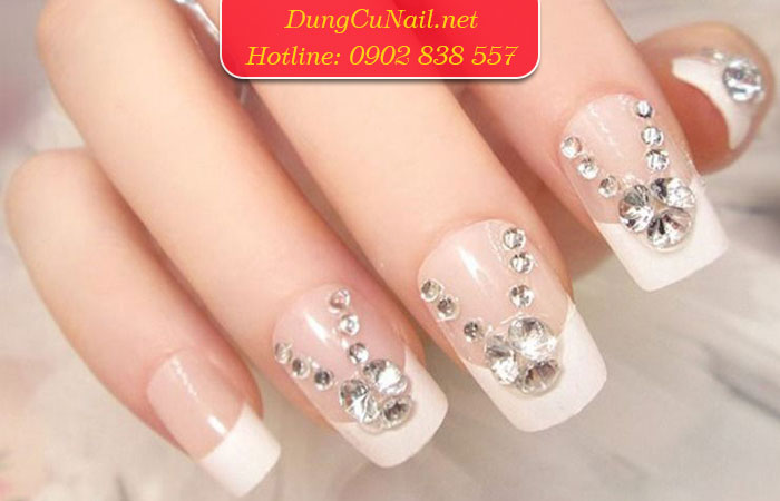 Những Mẫu Đính Đá Móng Tay Đẹp Và Sang Trọng Nhất Gallery 2