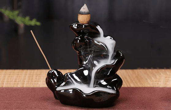 Tháp Đốt Trầm Hương: Hướng Dẫn Chọn Mua và Sử Dụng Gallery 1