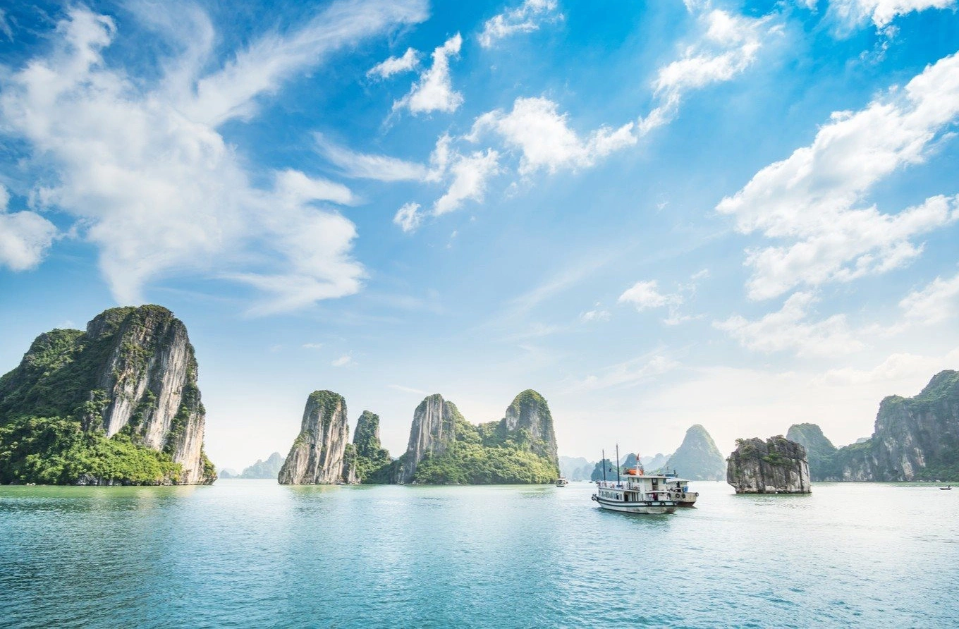 Phong cảnh Vịnh Hạ Long - Kỳ quan thiên nhiên thế giới Gallery 2
