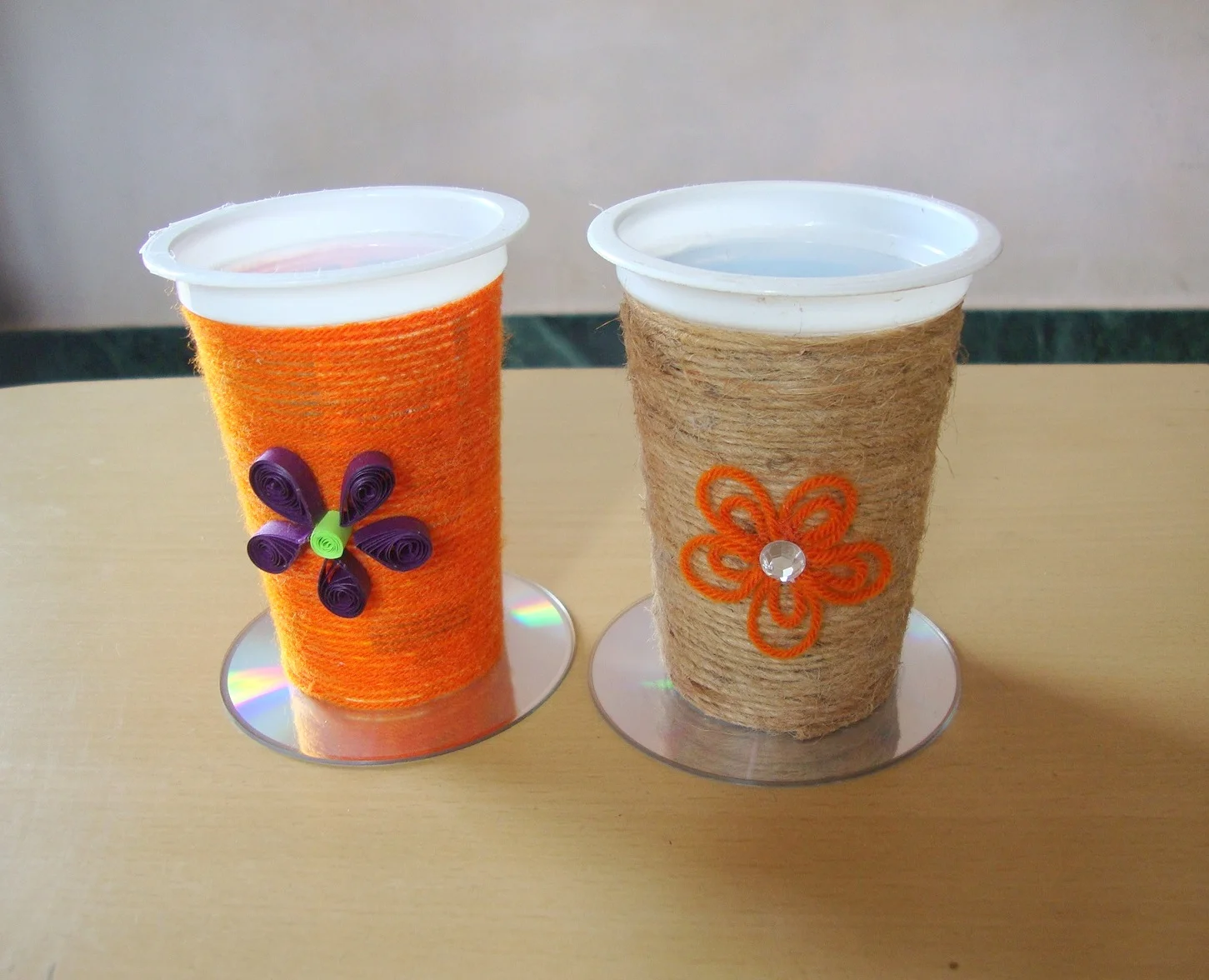 Cách Làm Đồ Tái Chế Từ Ly Nhựa Gallery 2