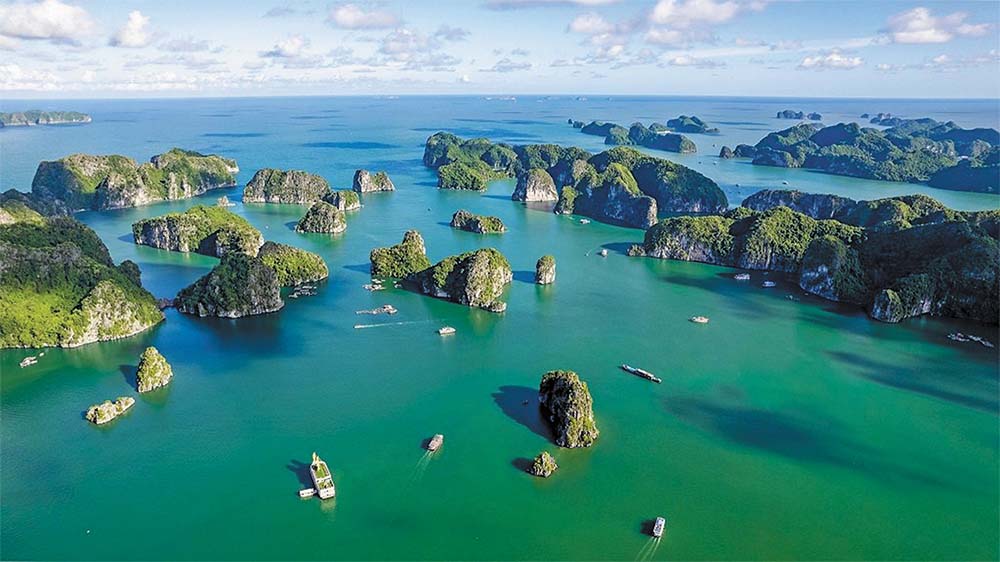 Biển ở Hạ Long: vẻ đẹp kỳ vĩ của Vịnh di sản thế giới Gallery 2