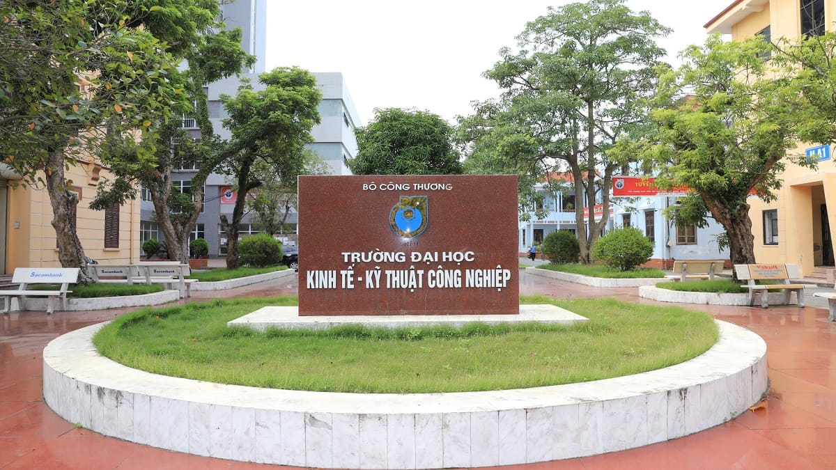 Học phí Đại học Kinh tế - Kỹ thuật Công nghiệp Hà Nội Gallery 2