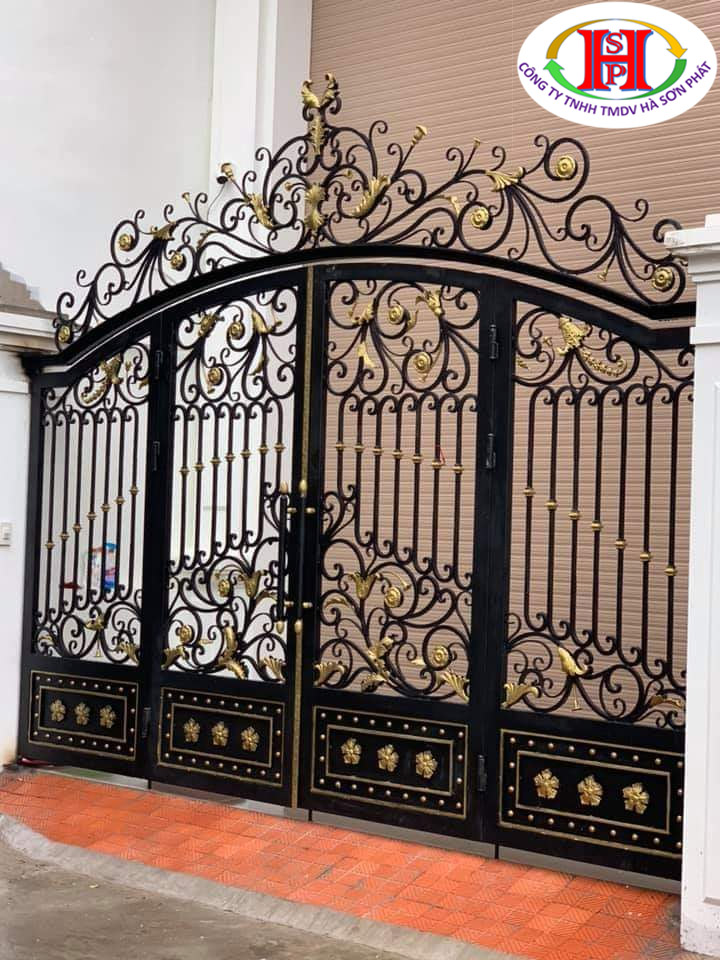 Mẫu Cổng Sắt Mỹ Thuật 4 Cánh Đẹp, Sang Trọng, Bền Bỉ