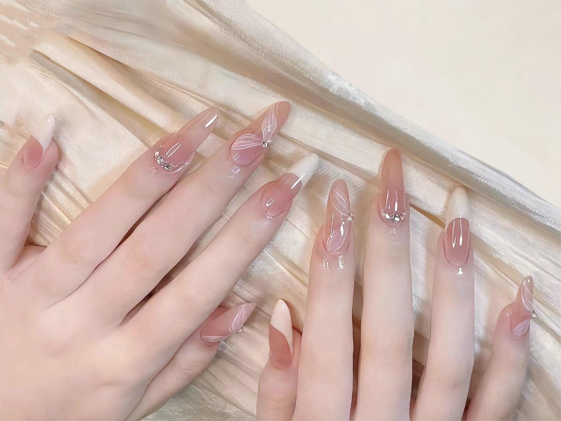 Mẫu Móng Nhọn Đẹp