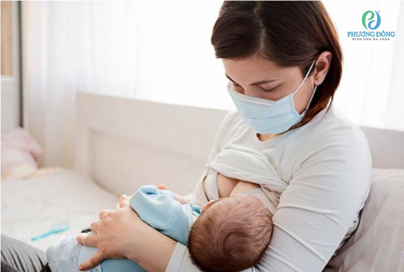 Mẹ bị cảm lạnh có lây cho con không?