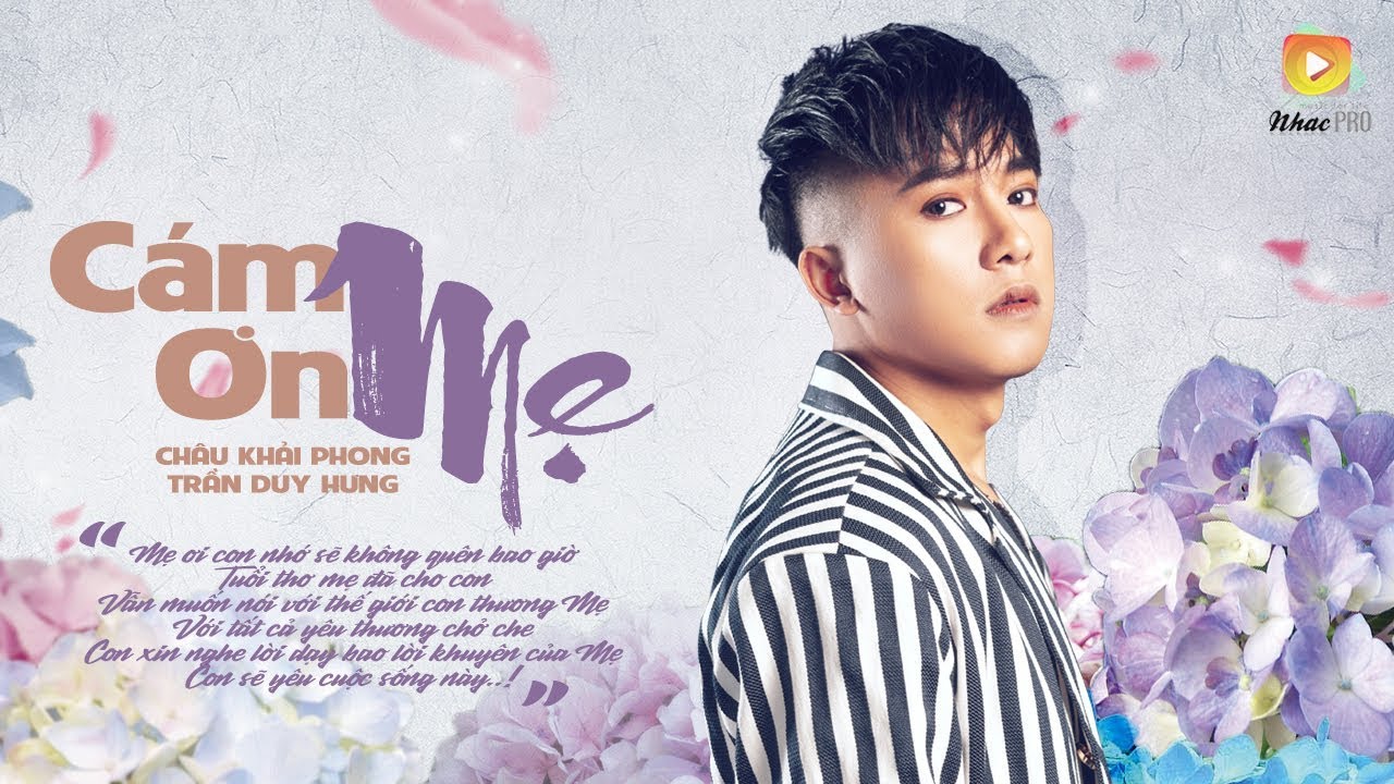 Mẹ là suối nguồn trong mẹ là biển cả mênh mông