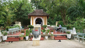 Miếu 5 Cô Côn Đảo