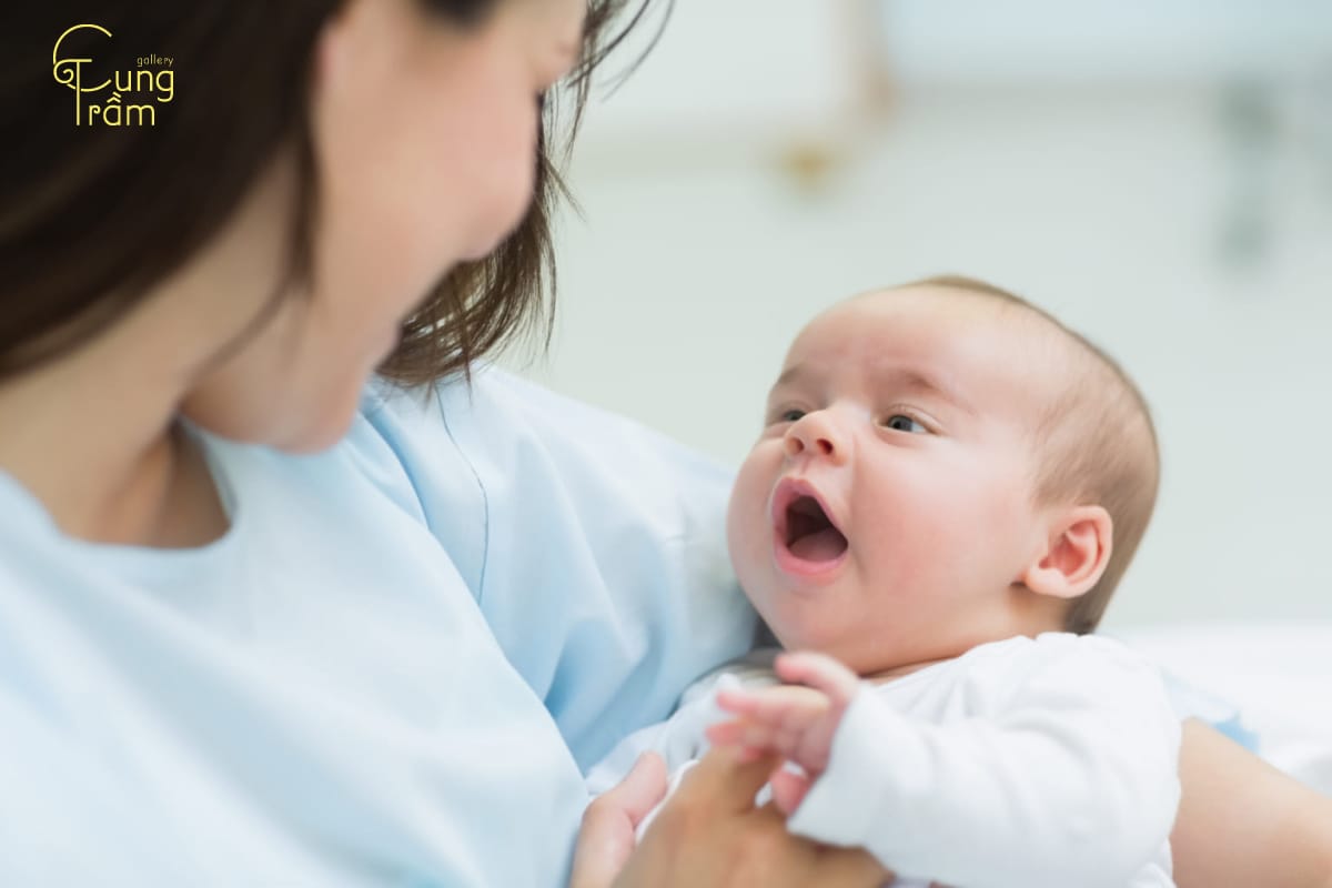 Mơ đi đẻ là điềm gì?