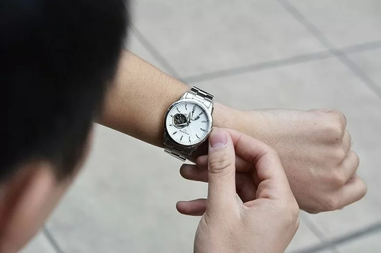 Mơ Đồng Hồ Đeo Tay: Điềm Báo Hay Ngẫu Nhiên?