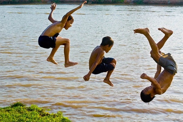 Mơ Tắm Sông Đánh Con Gì? Gallery 2