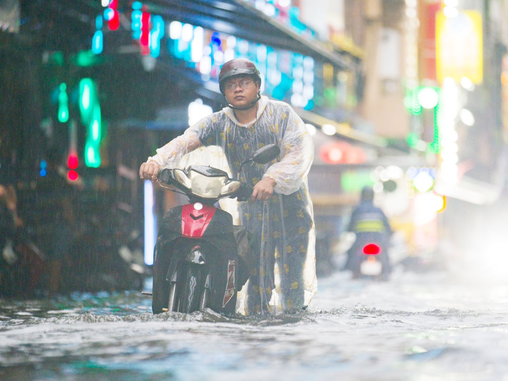 Mùa mưa Nam Bộ kéo dài hơn Bắc Bộ chủ yếu do hoạt động của gió mùa Tây Nam