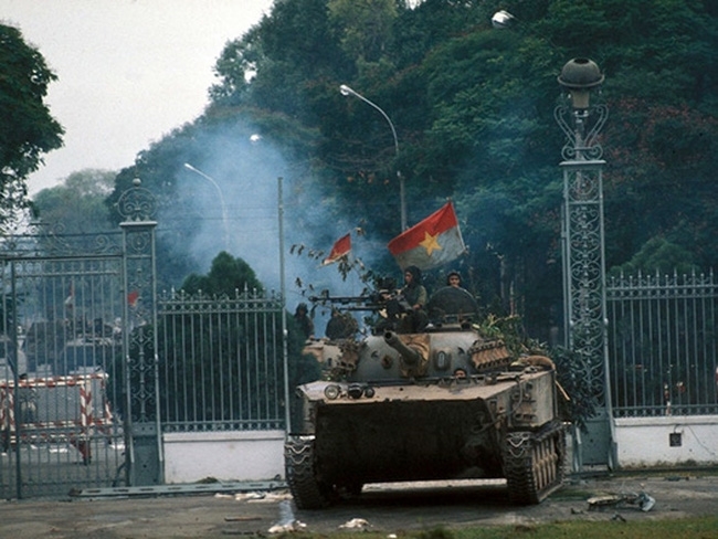 Thắng Lợi Quân Sự Của Quân Dân Việt Nam Năm 1975