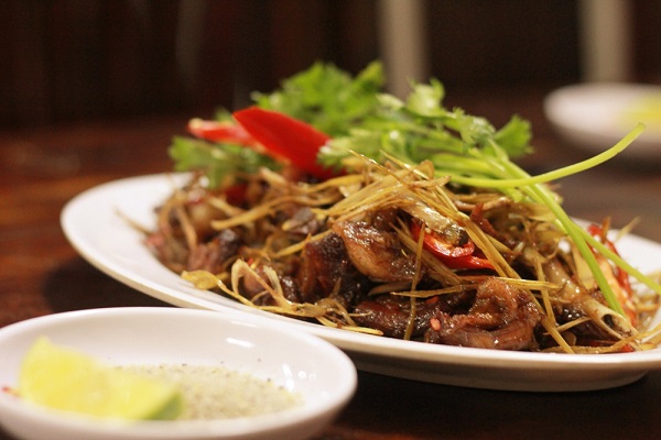Ngan Xào Sả Ớt