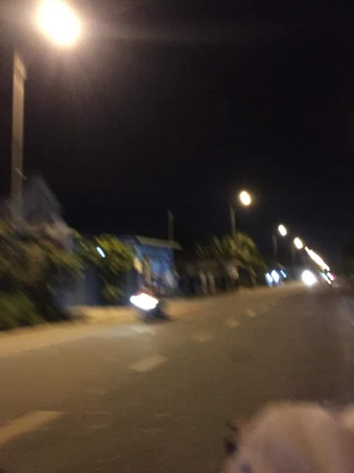 Ngoài Đường Ban Đêm