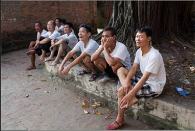 Ngồi Chễm Chệ Là Gì?