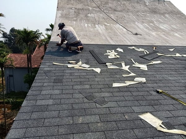 Ngói Dán Mái Bê Tông: Giải Pháp Lợp Mái Hiện Đại