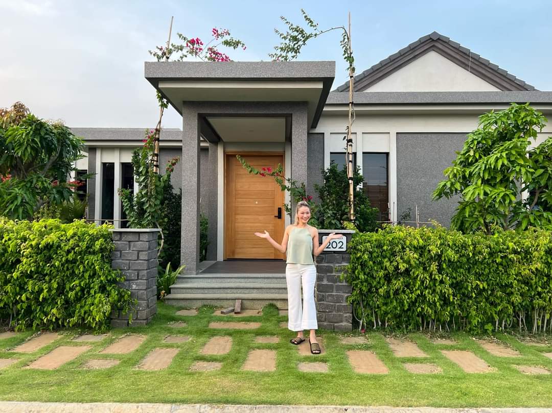 Người Hàng Xóm Nổi Tiếng Là Ai? Gallery 2