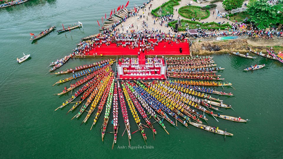 Lễ Hội Đua Thuyền: Trải Nghiệm Sôi Động Trên Sóng Nước Gallery 1