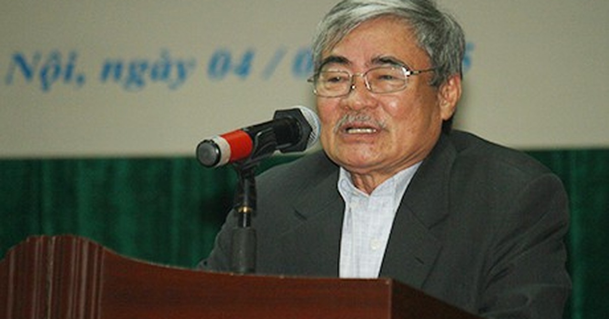 Nguyễn Duy Ánh Trăng Phản Quốc