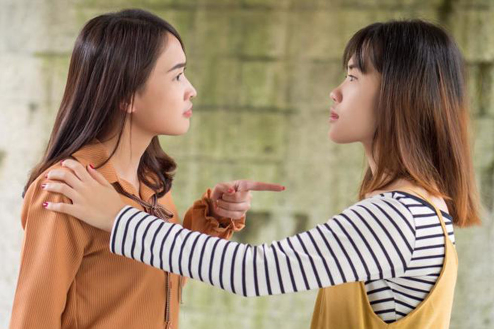 Tình Bạn Tan Vỡ: Nguyên Nhân, Hậu Quả và Cách Vượt Qua Gallery 1