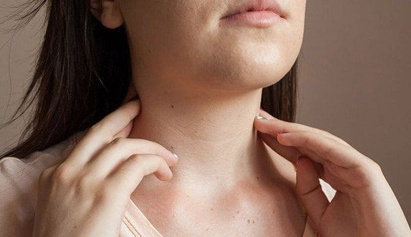 Bị Ngấn Ở Cổ: Nguyên Nhân, Cách Khắc Phục và Phòng Ngừa Gallery 1