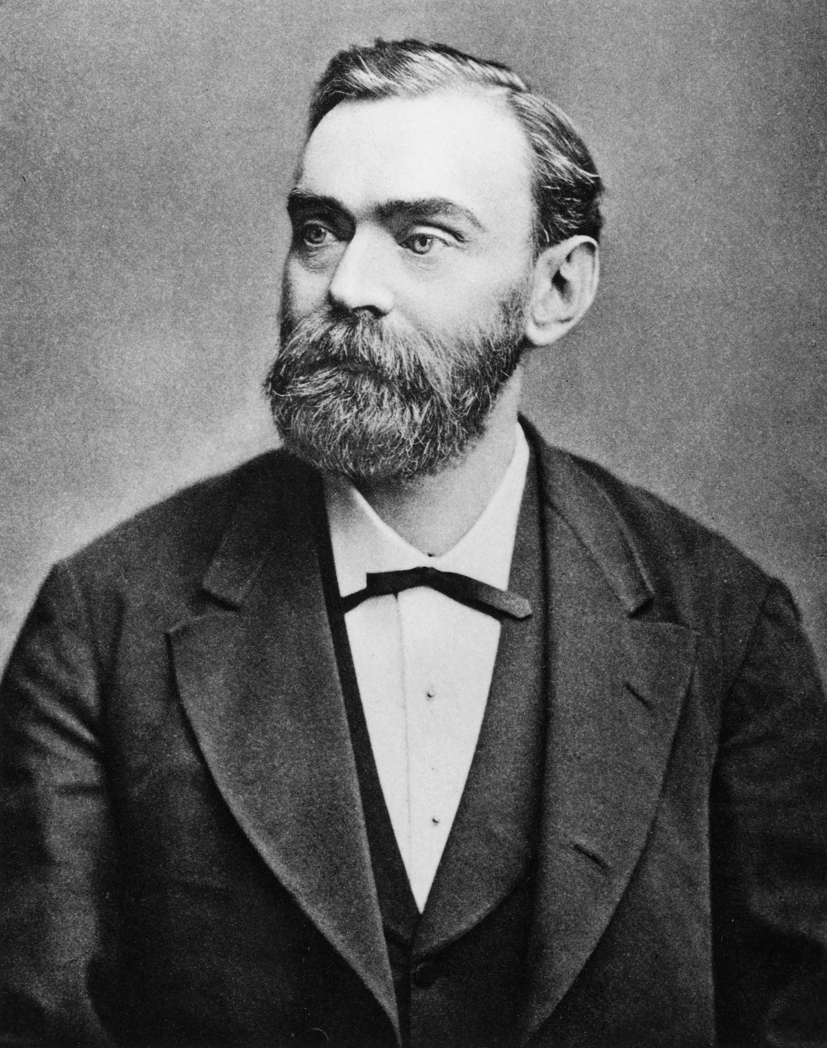 Nhà Bác Học Nobel: Những Cống Hiến Vĩ Đại Cho Nhân Loại