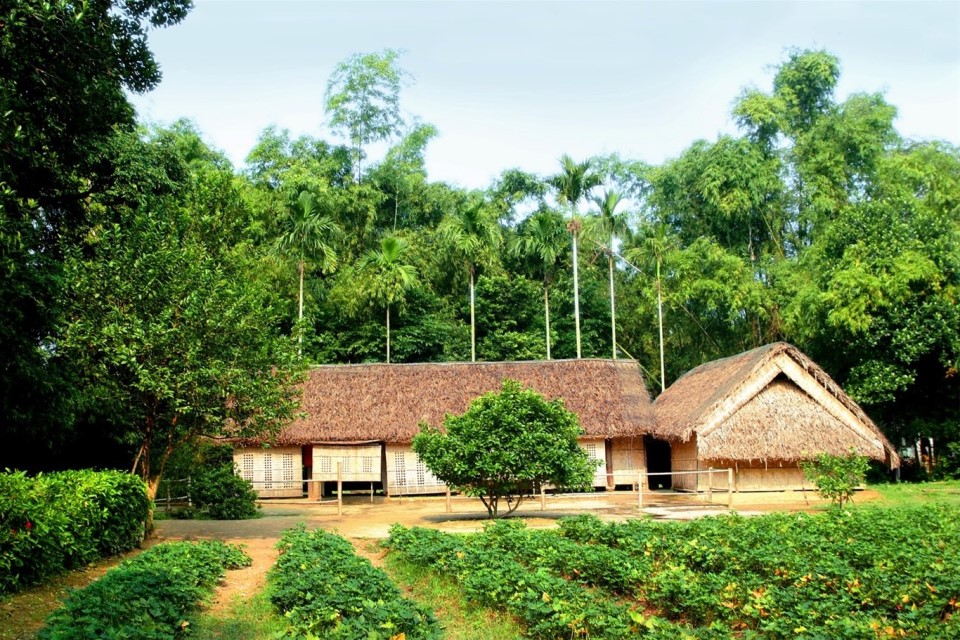 Nhà sàn Bác Hồ ở Nghệ An