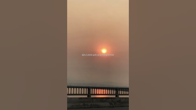 Nhẹ Như Gió Bay Ngang Qua Làn Tóc