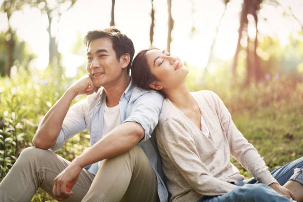 Biểu Lộ Tình Yêu Của Đàn Ông: Những Dấu Hiệu Bạn Nên Biết Gallery 1