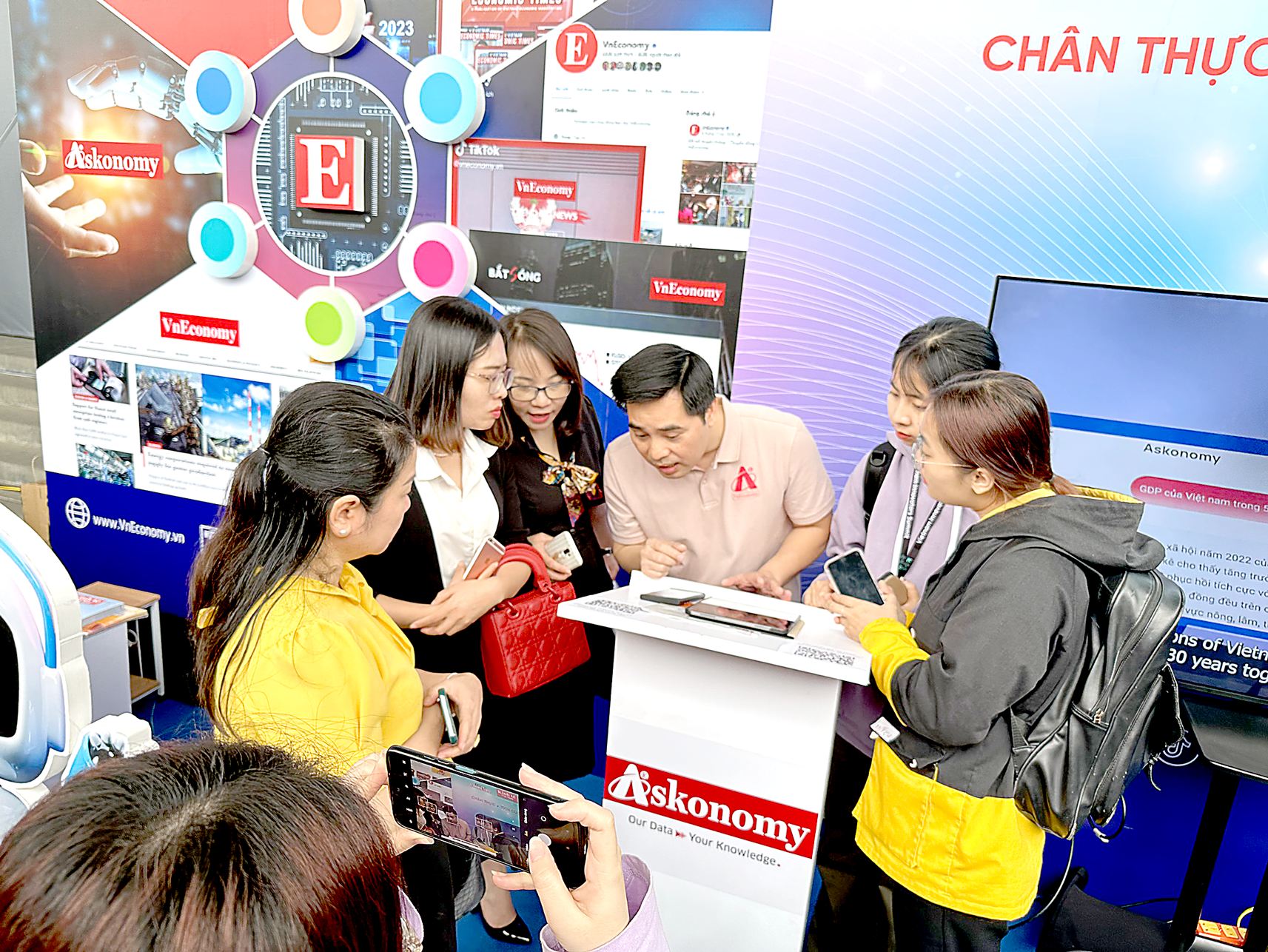 Thế giới đang chứng kiến sự bùng nổ của trí tuệ nhân tạo: Liệu đây có phải là mối đe dọa hay cơ hội? Gallery 1