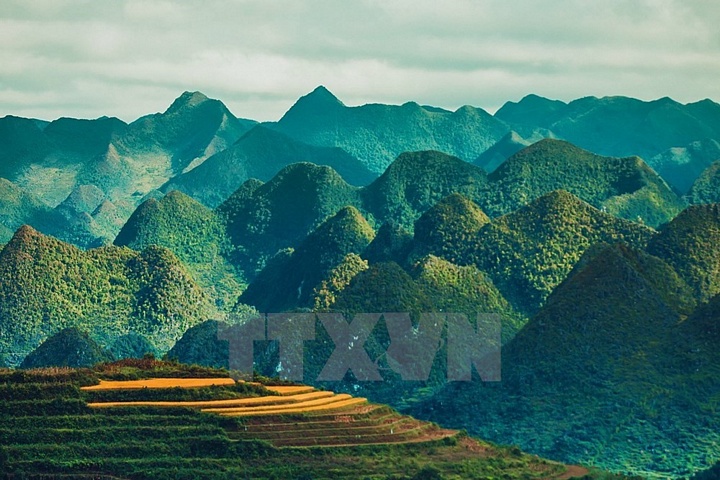 Núi Non Trập Trùng Gallery 1