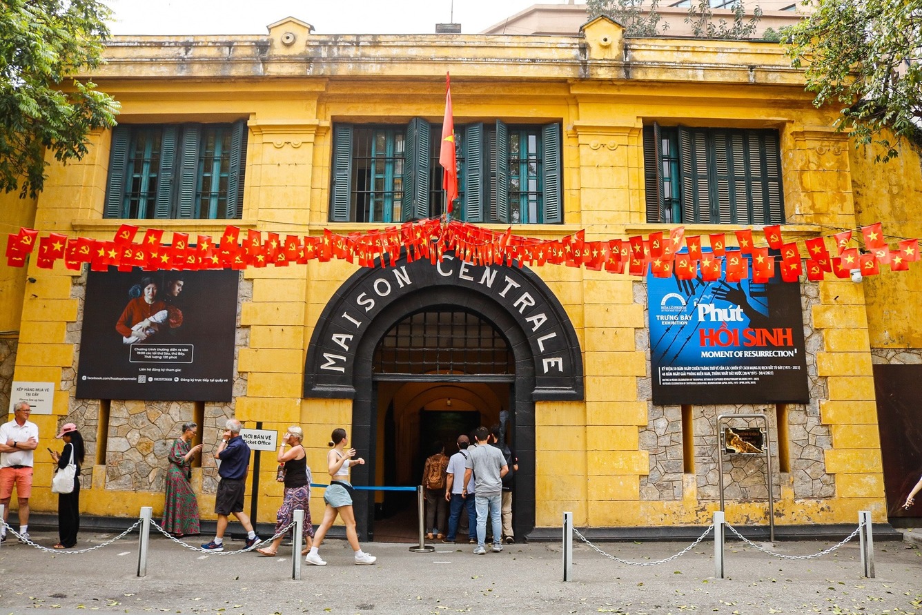Tham quan Hoả lò: Khám phá lịch sử và kiến trúc độc đáo Gallery 2