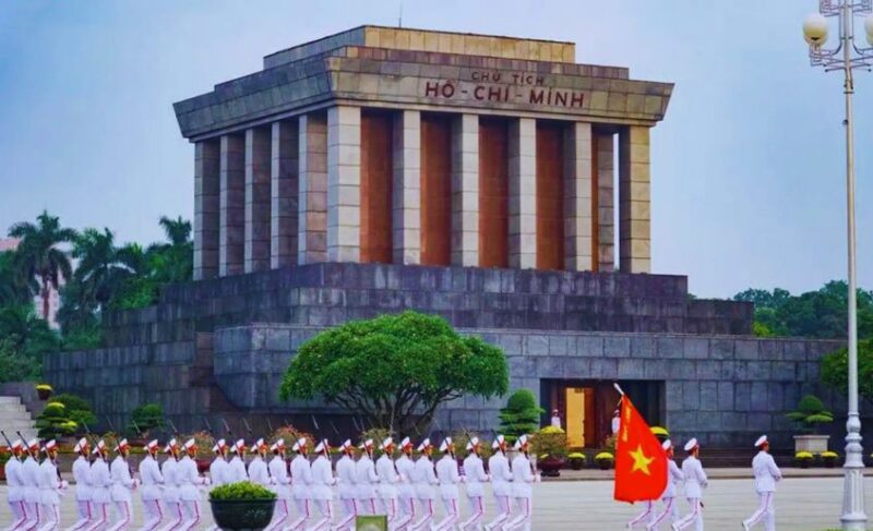 Lịch Thượng Cờ Lăng Bác Gallery 2