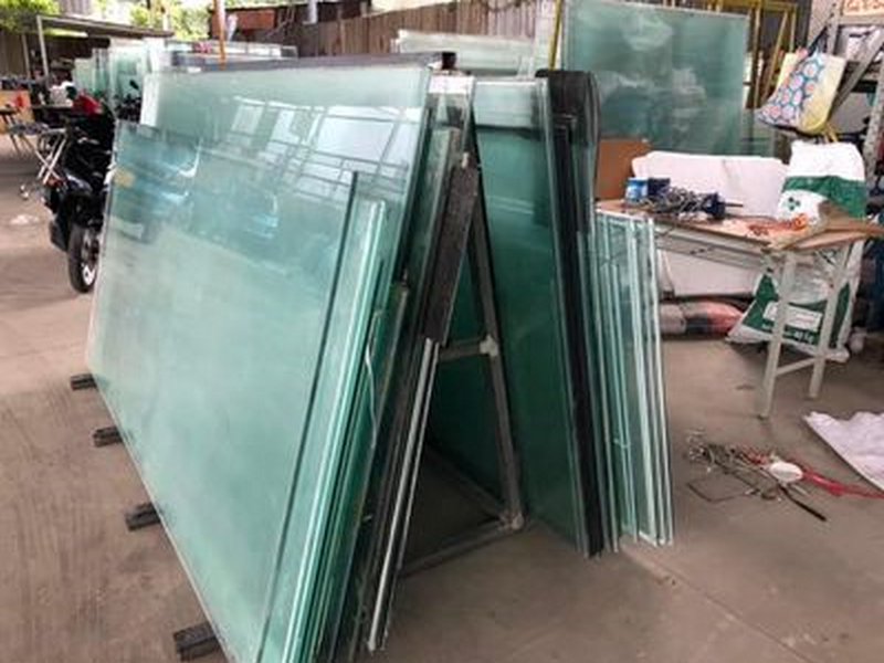 Thanh Lý Cửa Kính Lùa: Tiết Kiệm Chi Phí, Chất Lượng Vẫn Đảm Bảo Gallery 2