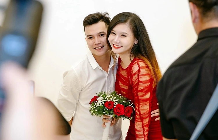 Em Sinh Viên 99 và Bạn Trai: Chuyện Tình Yêu Tuổi Trẻ Gallery 2