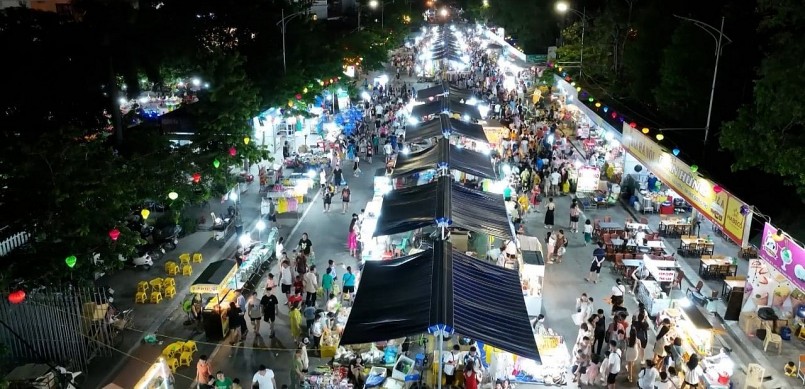 Chợ Đêm Sầm Sơn - Thiên Đường Ẩm Thực và Giải Trí Gallery 1