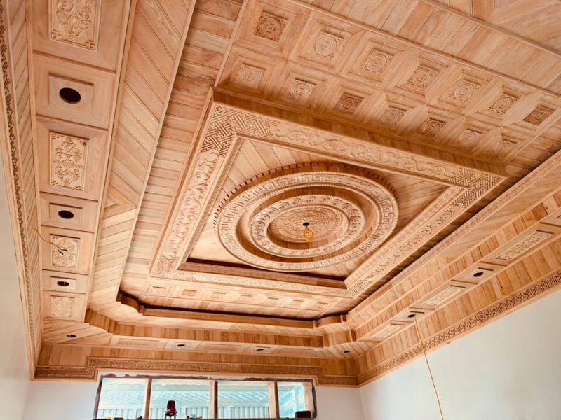 Phòng Khách Mẫu Trần Gỗ Xoan Đẹp Gallery 2