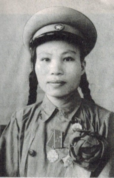 Những Nữ Anh Hùng Việt Nam Kiên Trung, Dũng Cảm Gallery 1