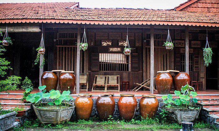 Nhà Mái Ngói Cũ: Giữ gìn nét đẹp truyền thống hay cải tạo hiện đại? Gallery 2