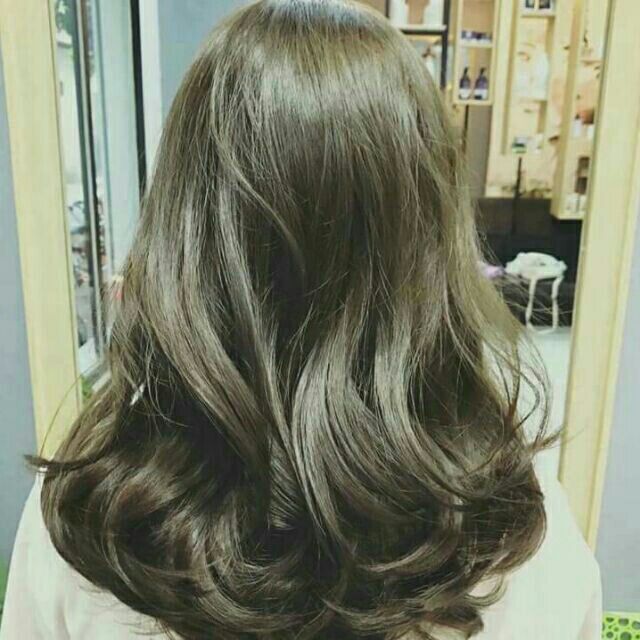 Nhuộm tóc màu nâu rêu - Xu hướng màu tóc thời thượng