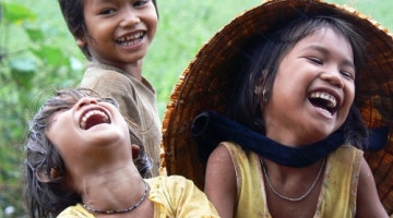Nụ Cười Hạnh Phúc