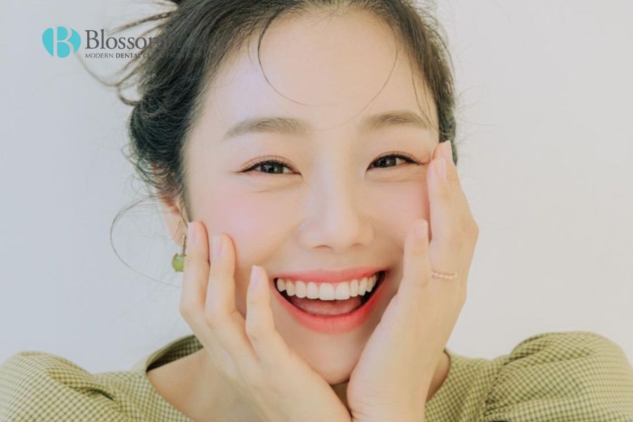 Nụ Cười Tỏa Nắng: Bí Quyết Sở Hữu Nụ Cười Rạng Rỡ