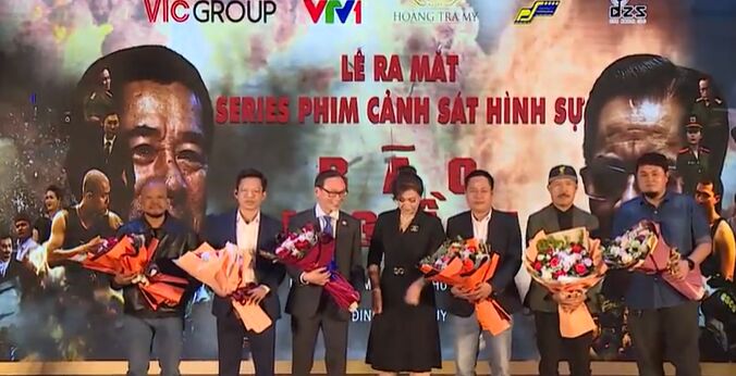 Bão Ngầm: Review, Tóm Tắt và Thông Tin Chi Tiết Gallery 2