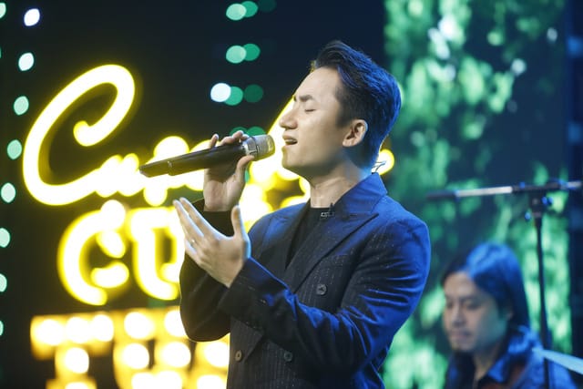 Và Nếu Lúc Ấy Thấy Em Vẫn Còn Nơi Đây Gallery 1