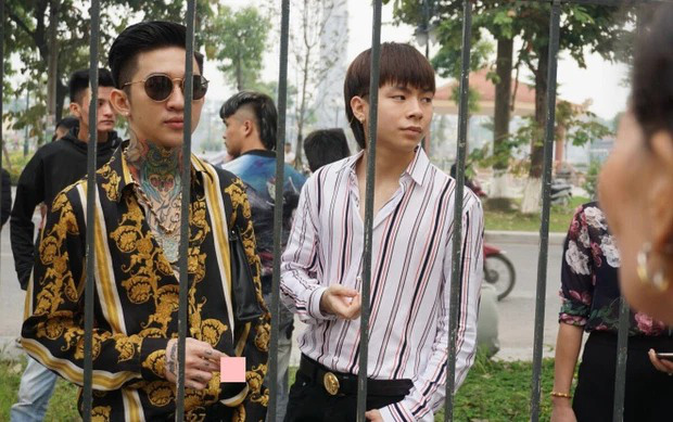 Em Trai Khá Bảnh:  Phong Cách Thời Trang và Sự Lôi Cuốn Gallery 1