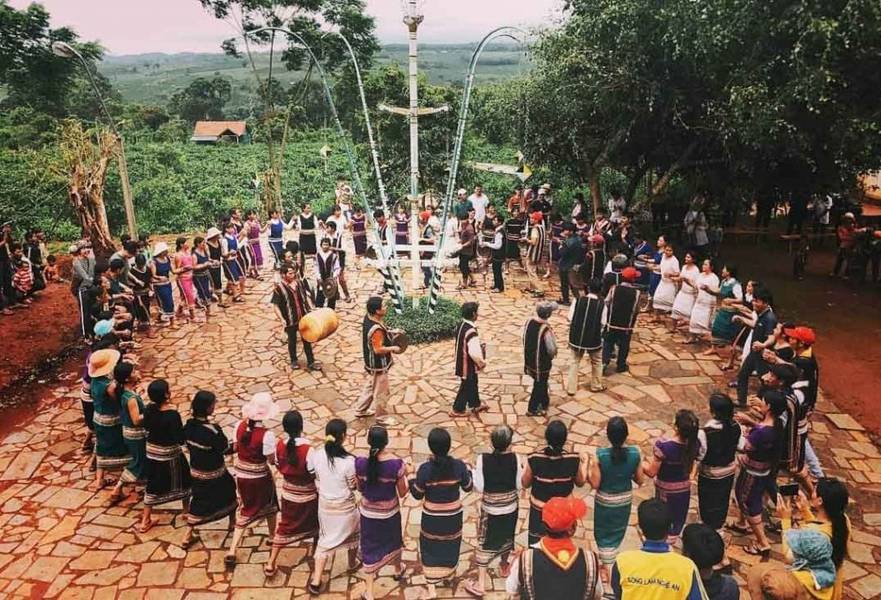 Truyền Thống Văn Hóa Việt Nam: Giữ gìn bản sắc dân tộc Gallery 1